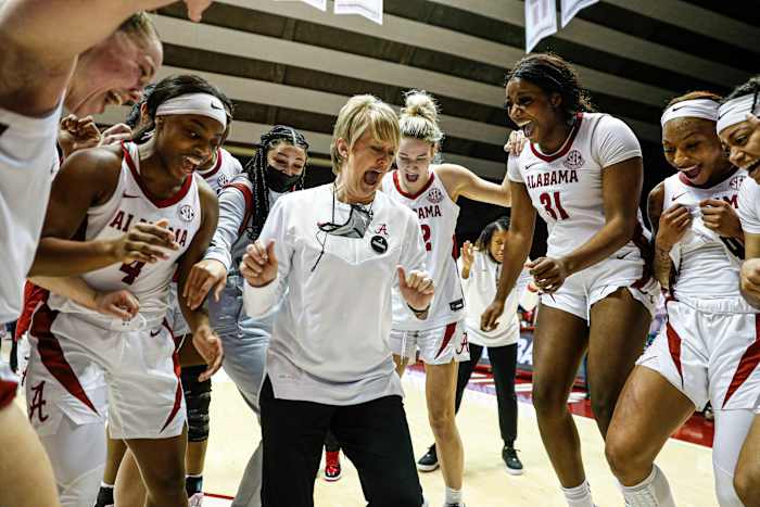 Kristy Curry with Team